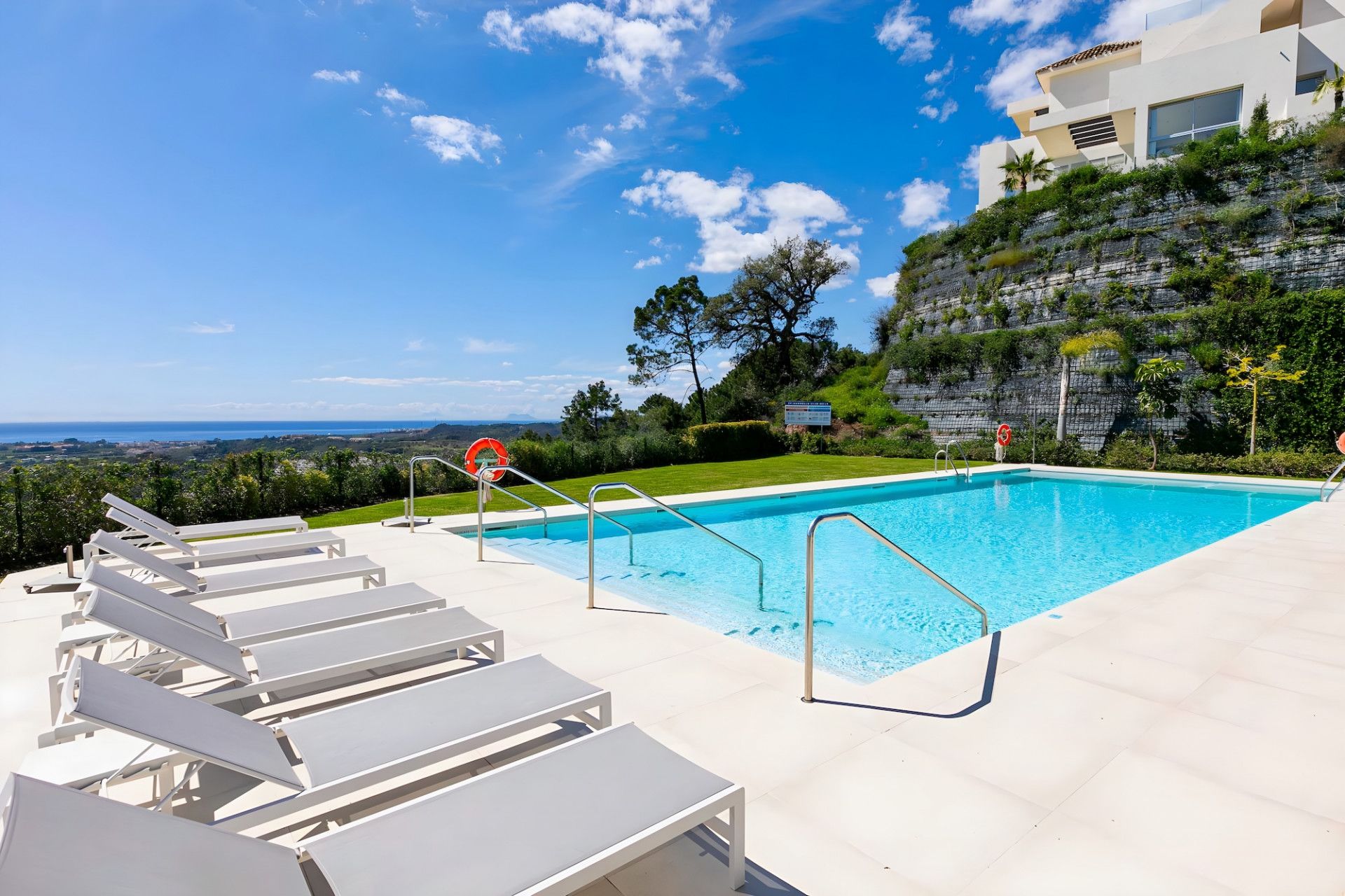 Dúplex en Planta Baja en Benahavís, Marbella Club Hills, Benahavis, 7/12