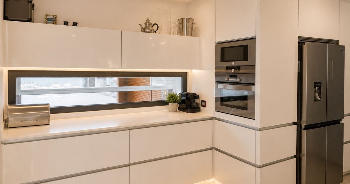 Geschakelde Woning in Nueva Andalucía, Nueva Andalucía, 9/12