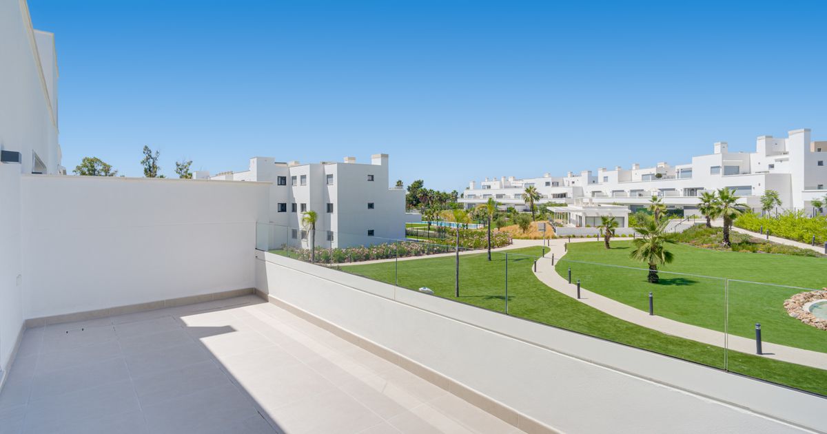 Apartment in Estepona, Aqua Gardens, Estepona, 2/12