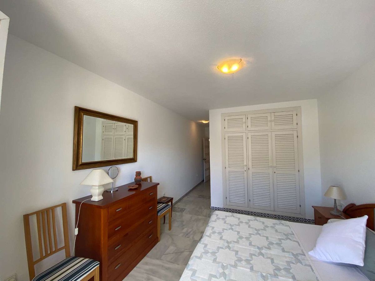 Wohnung in der mittleren Etage in Fuengirola, Fuengirola, 6/12