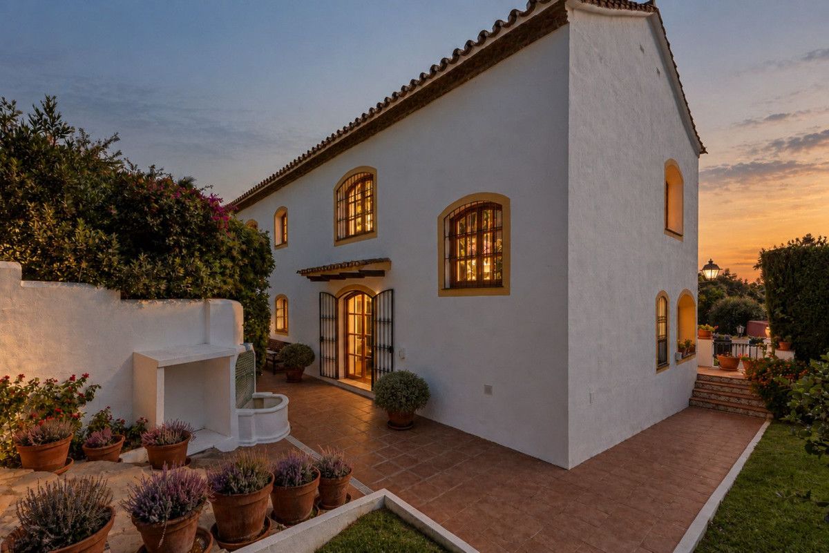 Detached Villa in Marbella, Marbella, 2/12