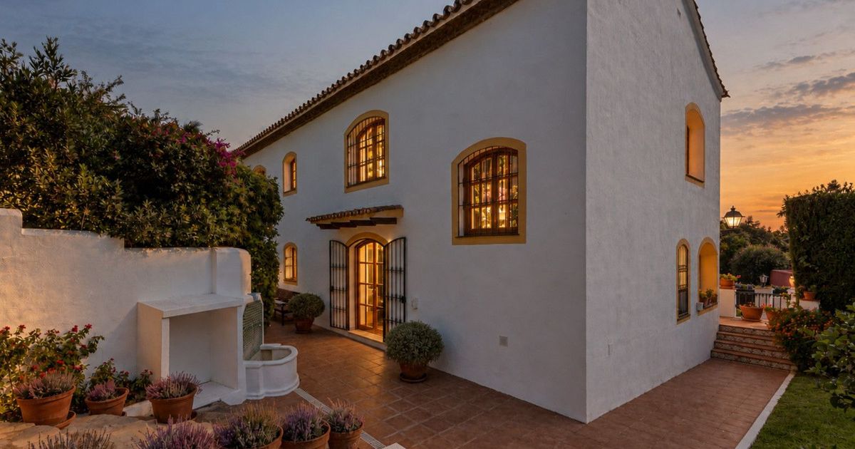 Detached Villa in Marbella, Marbella, 2/12