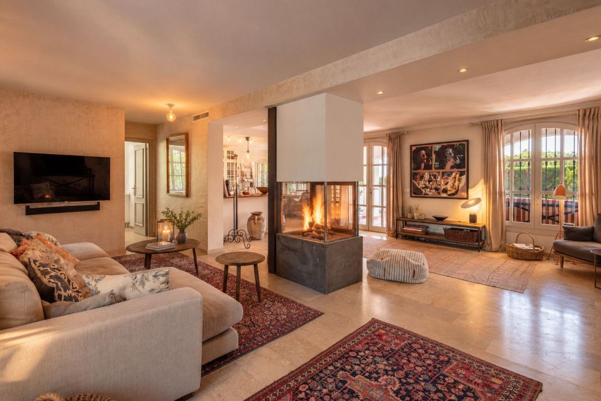 Detached Villa in Marbella, Marbella, 3/12