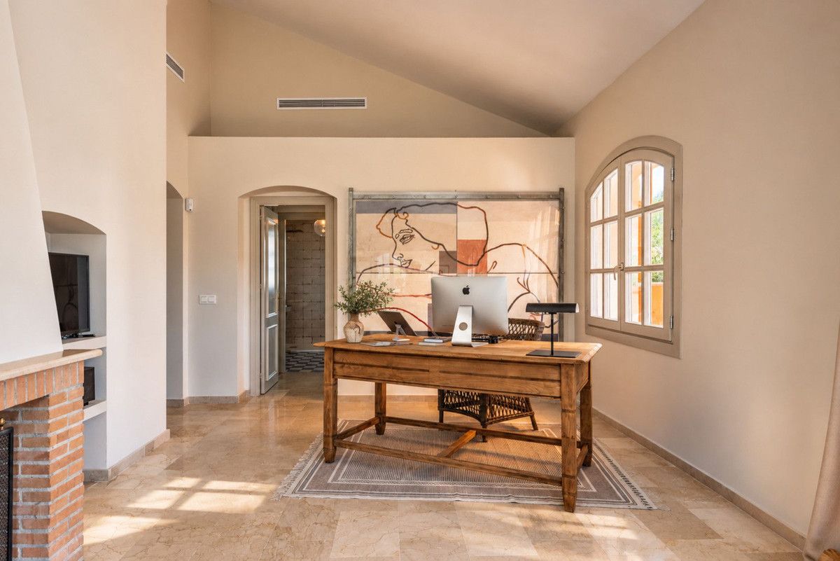 Detached Villa in Marbella, Marbella, 10/12