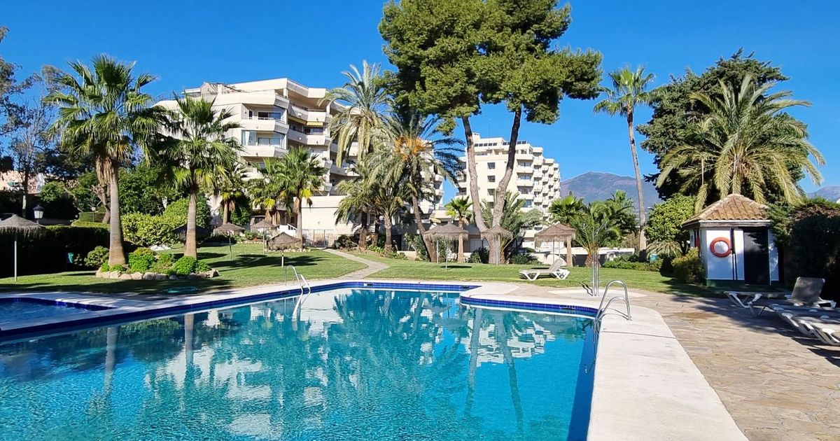 Appartement en étage intermédiaire à Estepona, Estepona, 1/12