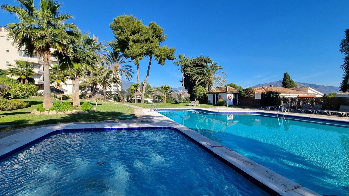 Appartement en étage intermédiaire à Estepona, Estepona, 2/12