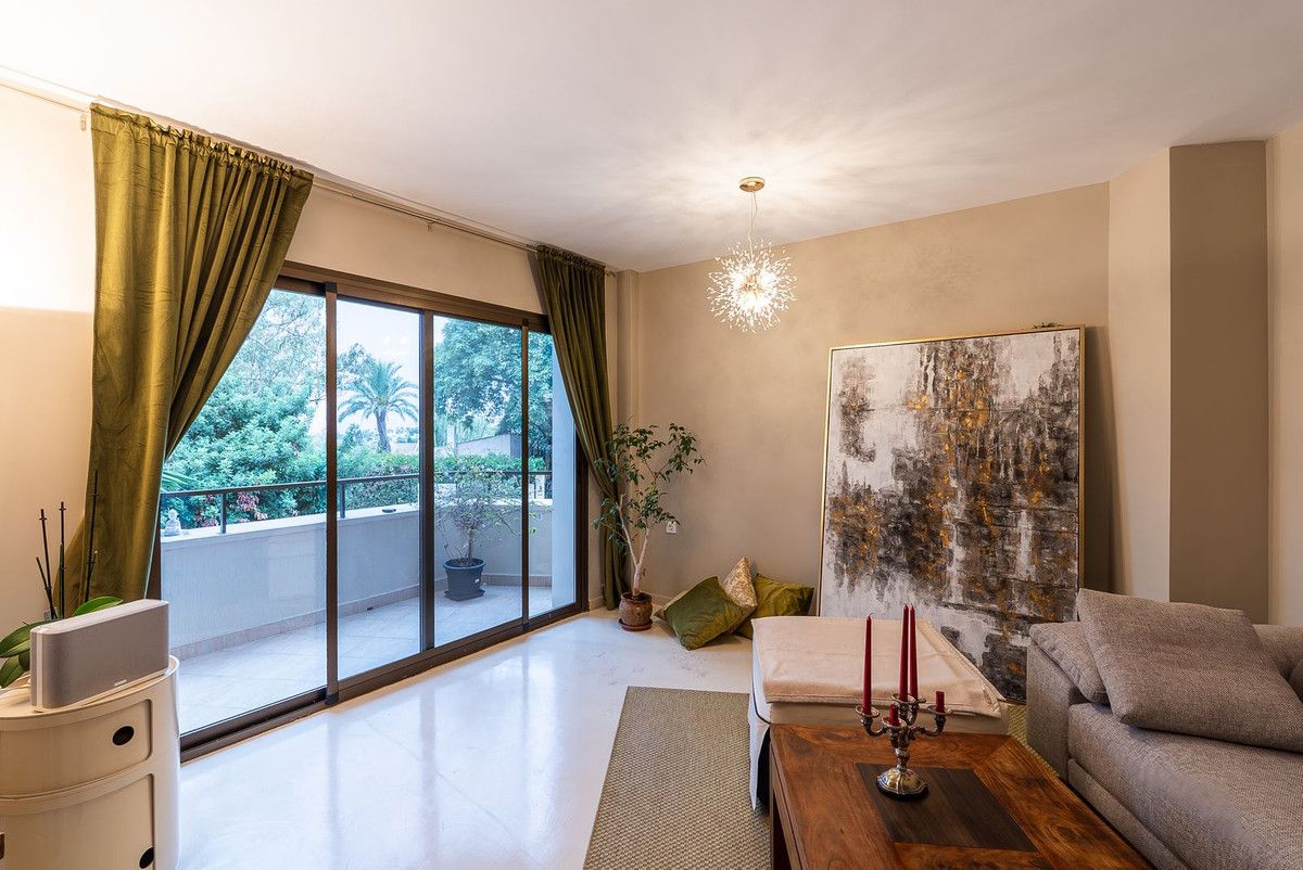 Appartement en étage intermédiaire à Estepona, Estepona, 6/12
