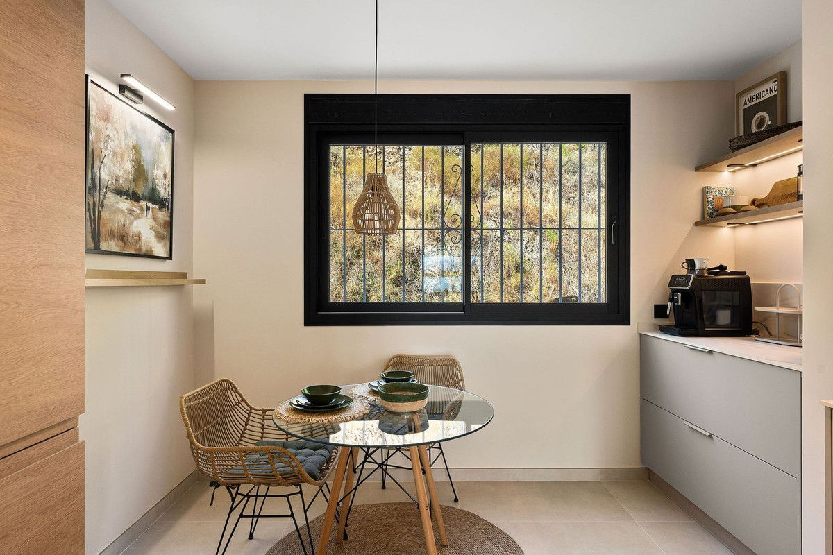 Appartement op de middelste verdieping in Nueva Andalucía, Nueva Andalucía, 11/12