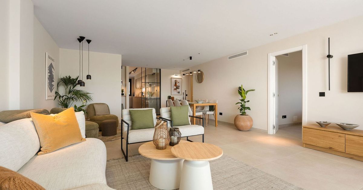 Appartement op de middelste verdieping in Nueva Andalucía, Nueva Andalucía, 12/12