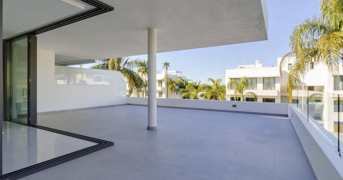 Apartment in Estepona, New Golden Mile, Estepona, 12/12