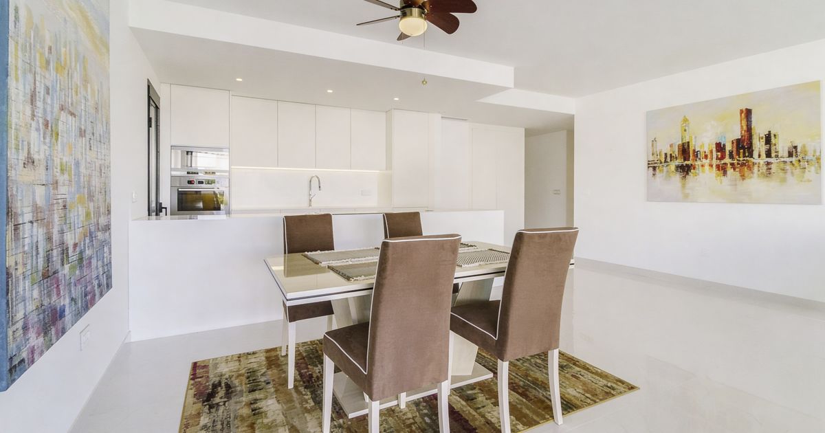 Apartment in Estepona, New Golden Mile, Estepona, 9/12