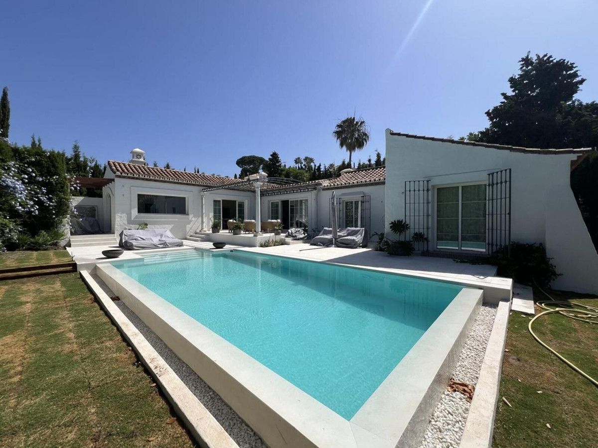 Detached Villa in Guadalmina Alta, Guadalmina Alta, 2/12