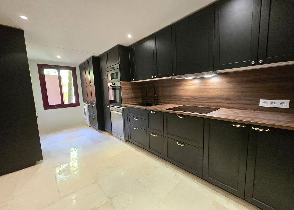 Ground Floor Apartment in La Mairena, La Mairena, 12/12