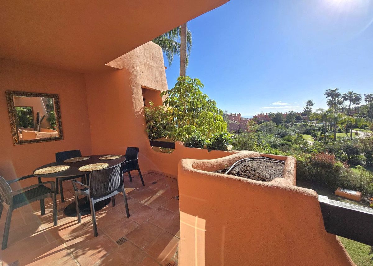 Ground Floor Apartment in La Mairena, La Mairena, 6/12