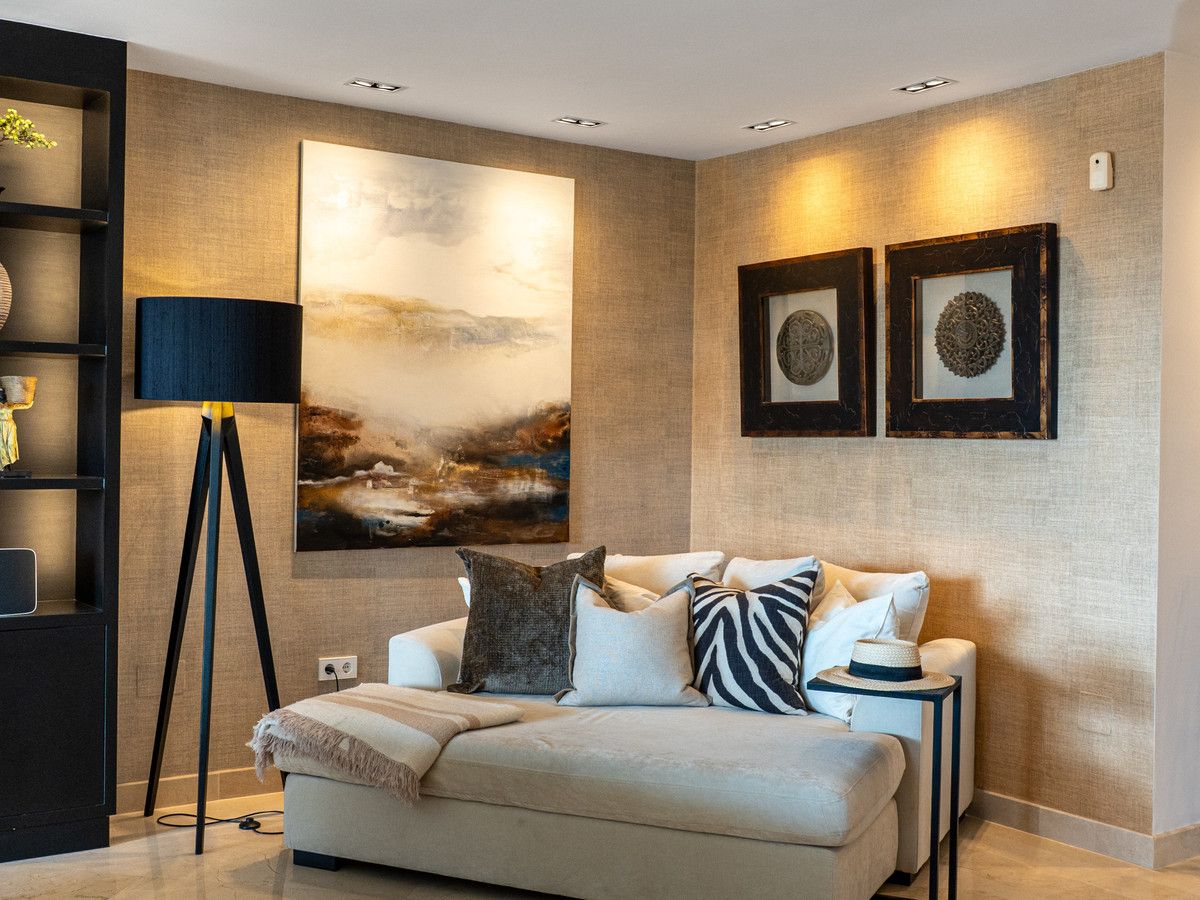Apartamento Planta Media en Nueva Andalucía, Nueva Andalucía, 12/12