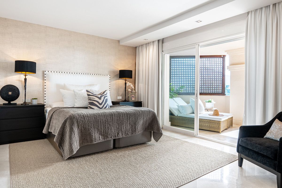 Apartamento Planta Media en Nueva Andalucía, Nueva Andalucía, 4/12