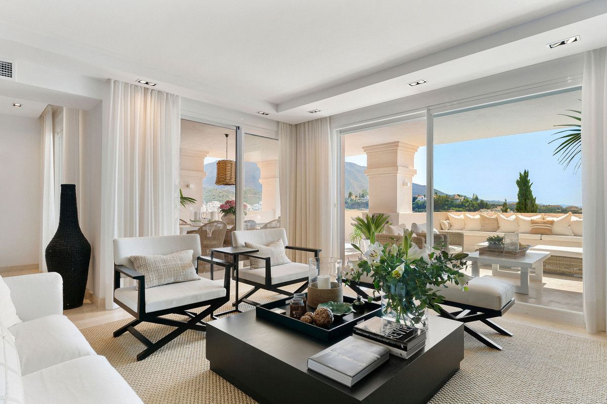 Apartamento Planta Media en Nueva Andalucía, Nueva Andalucía, 9/12