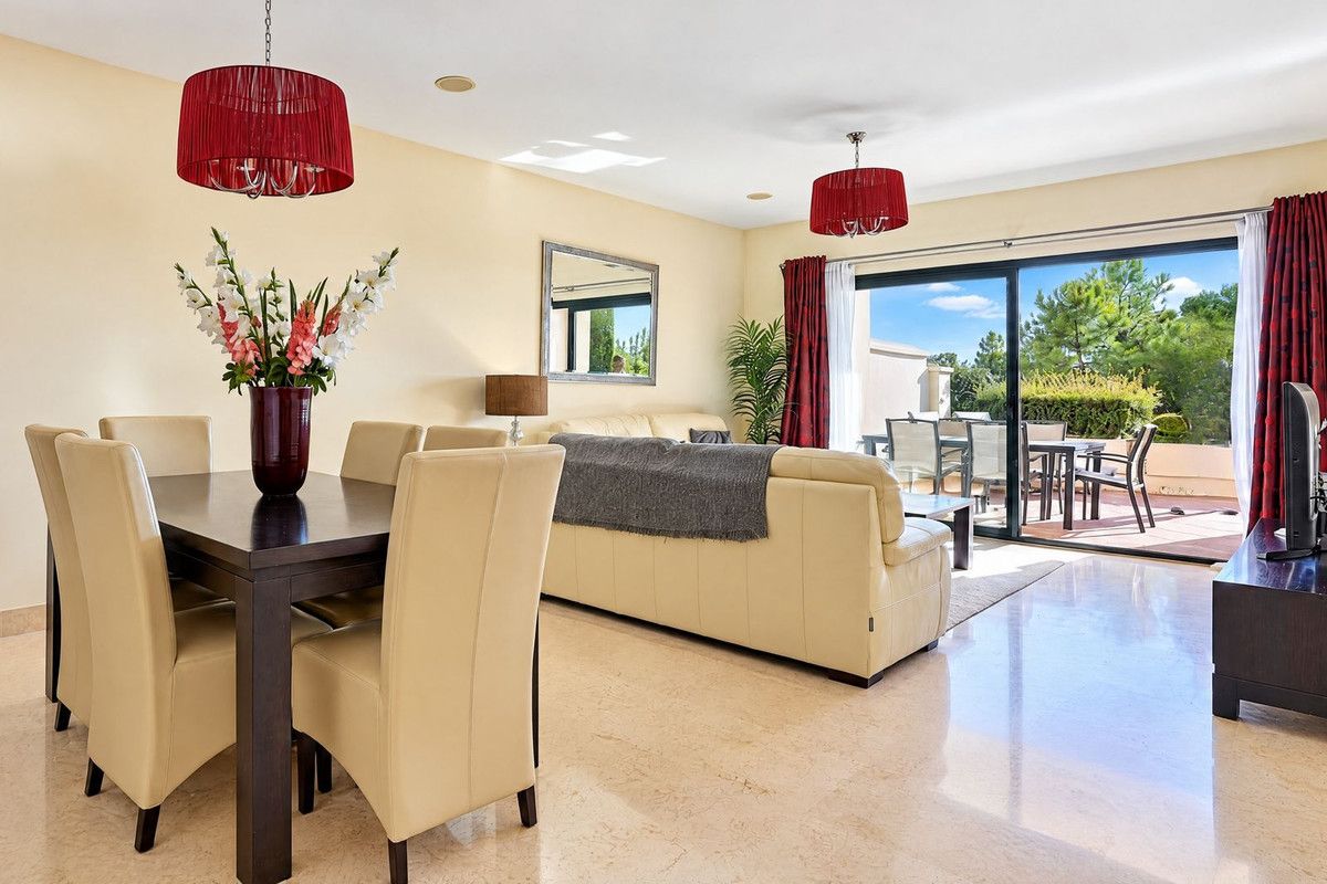 Apartamento en Planta Baja en Benahavís, Benahavís, 5/12