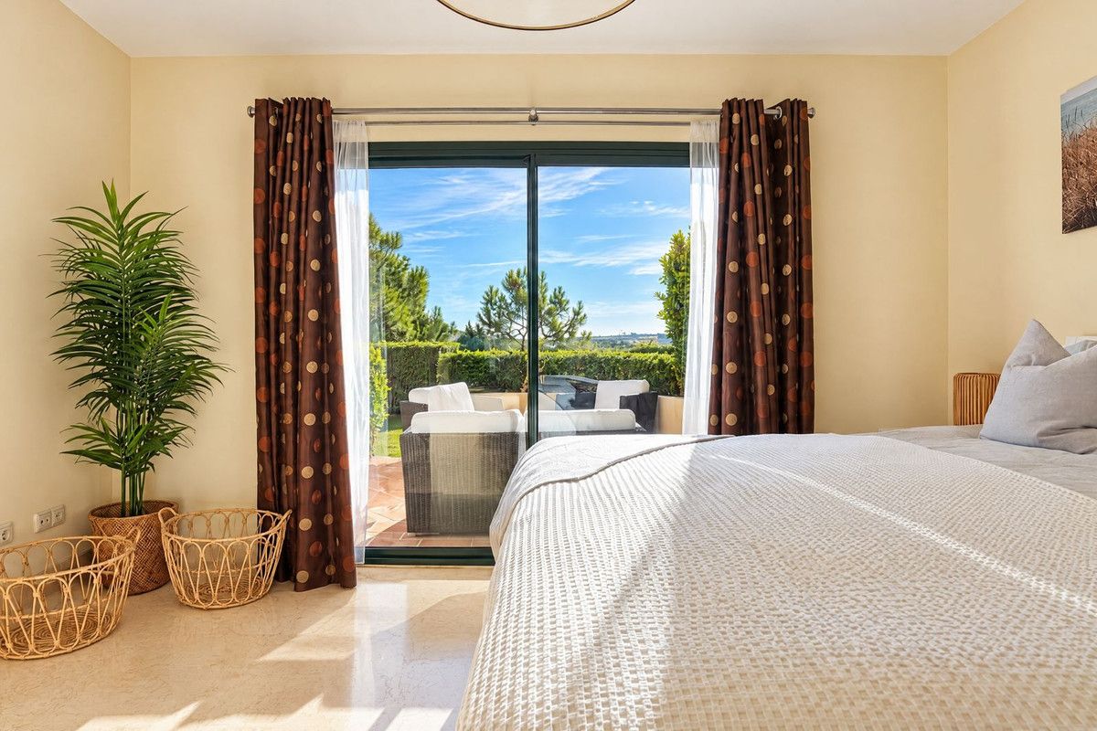 Apartamento en Planta Baja en Benahavís, Benahavís, 6/12