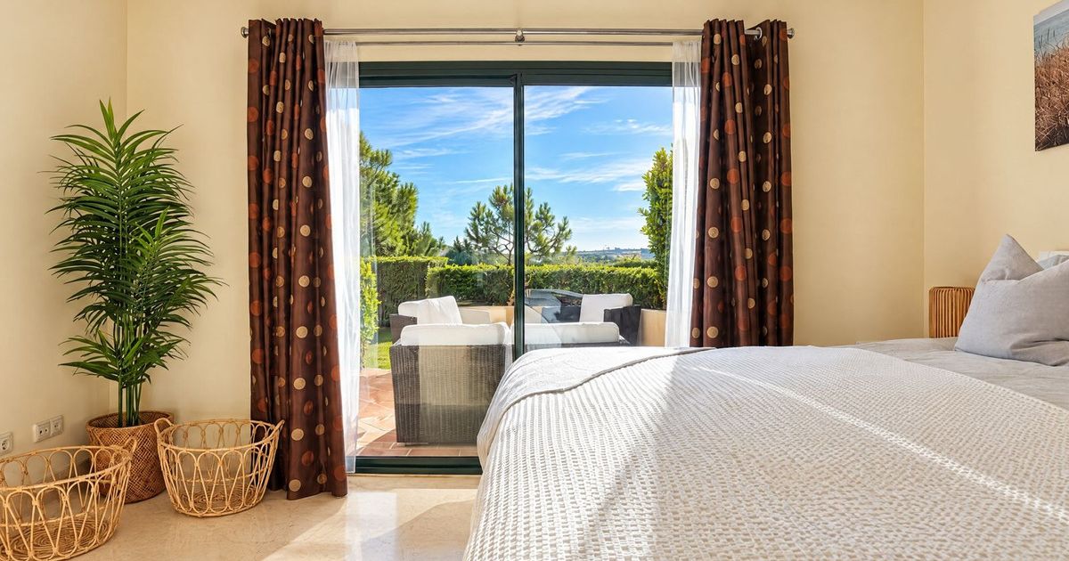 Apartamento en Planta Baja en Benahavís, Benahavís, 6/12