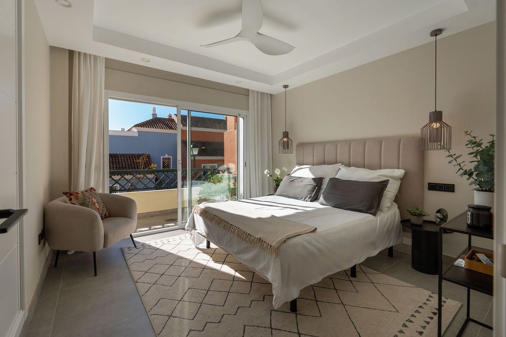 Townhouse in Nueva Andalucía, Nueva Andalucía, 6/12