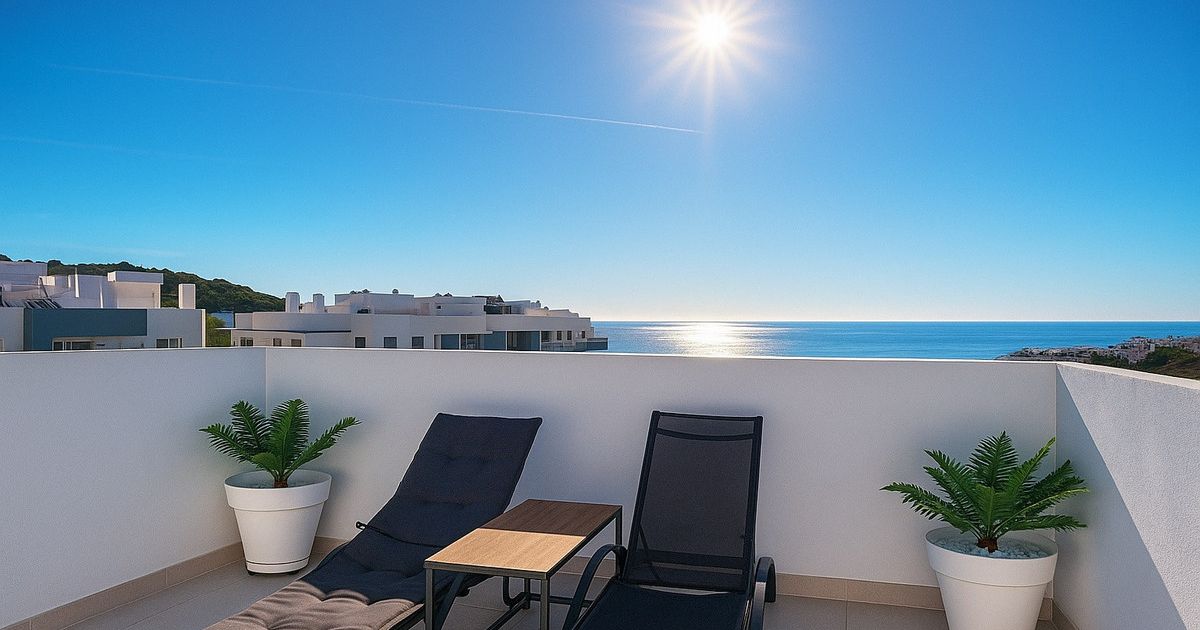 Двухуровневый пентхаус в Estepona, Estepona, 1/12