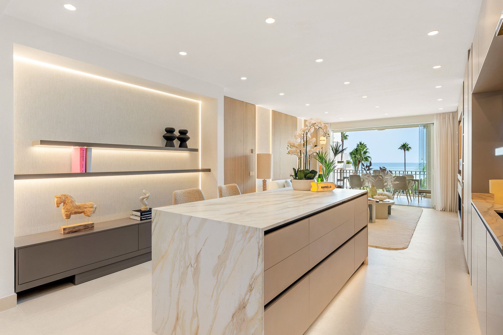 Apartment in Estepona, Bahía del Velerín, Estepona, 10/12