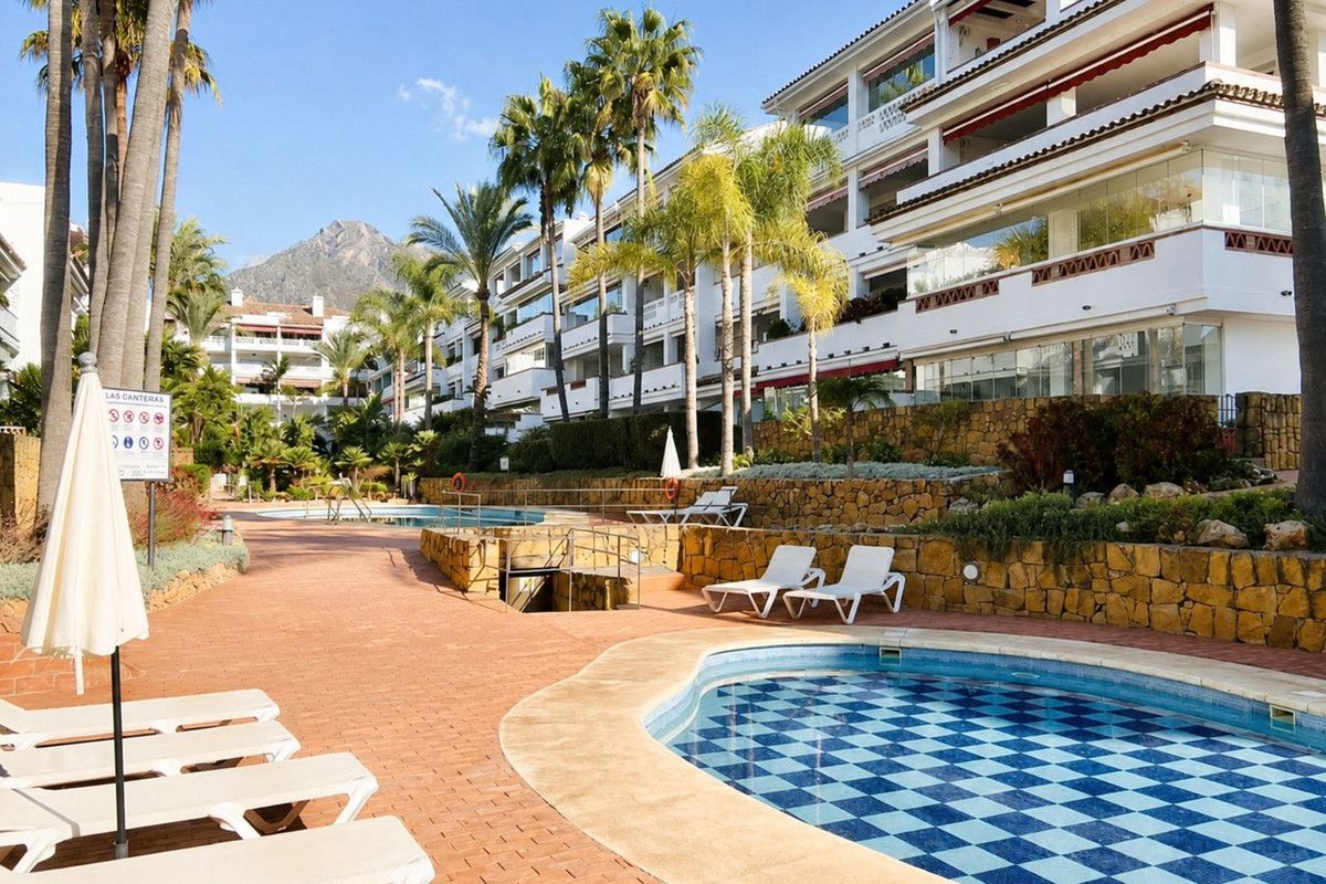 Mittelgeschoss-Apartment in Marbella, Marbella, 1/12