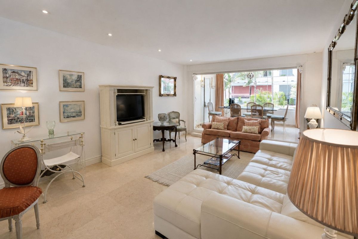 Mittelgeschoss-Apartment in Marbella, Marbella, 5/12