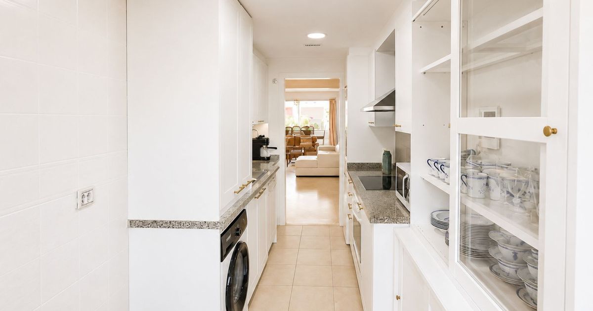 Mittelgeschoss-Apartment in Marbella, Marbella, 8/12