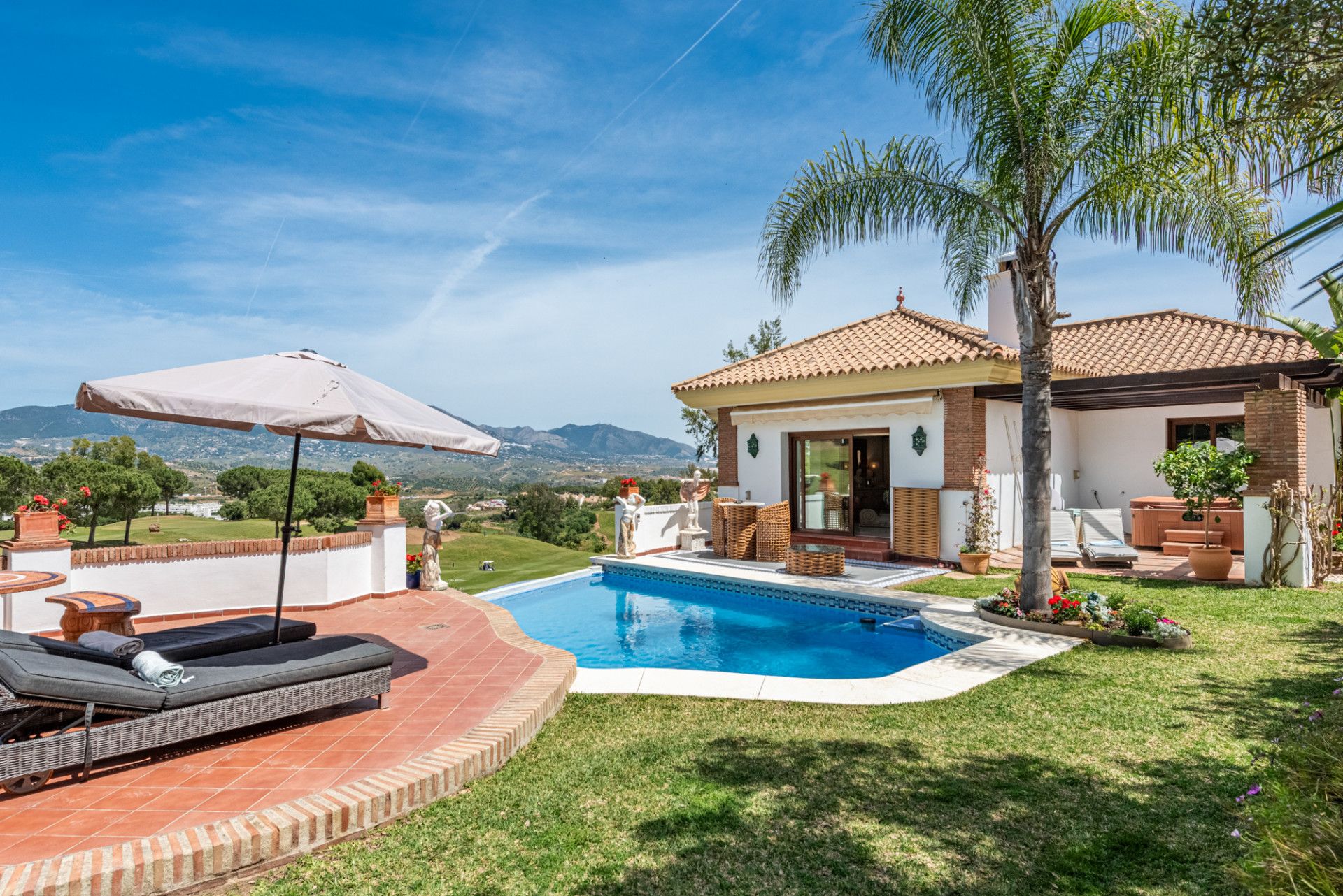 Villa in Mijas Costa, La Cala Golf Resort, Mijas Costa, 1/12