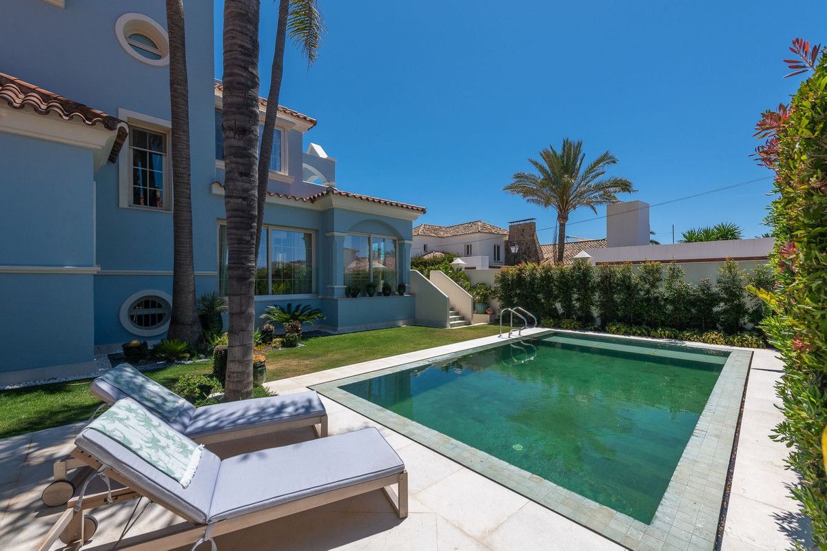 Fristående villa i Puerto Banús, Puerto Banús, 6/12