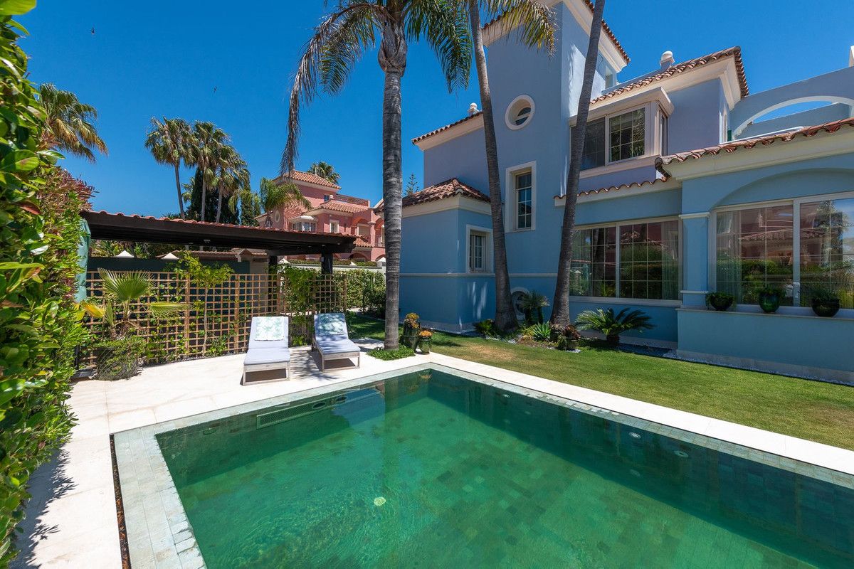 Fristående villa i Puerto Banús, Puerto Banús, 8/12