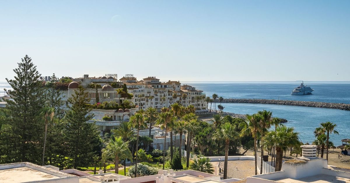 Апартаменты на среднем этаже в Puerto Banús, Puerto Banús, 11/12