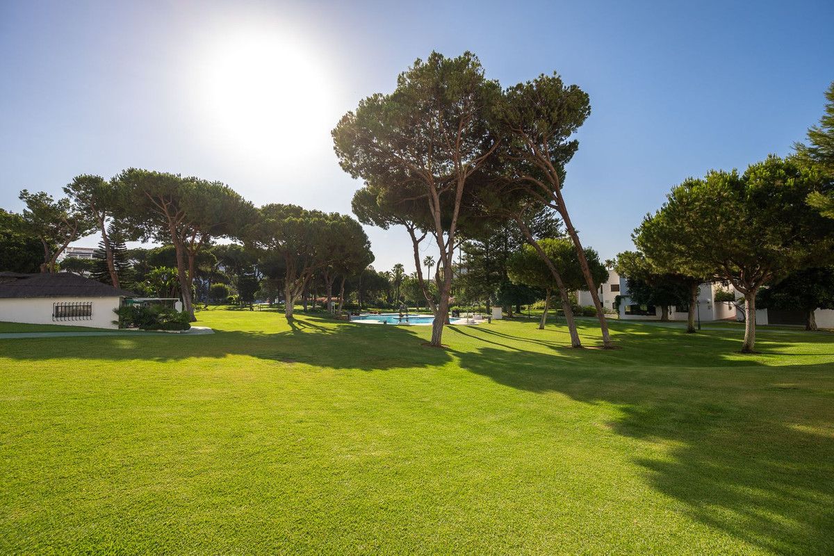 Апартаменты на среднем этаже в Puerto Banús, Puerto Banús, 7/12