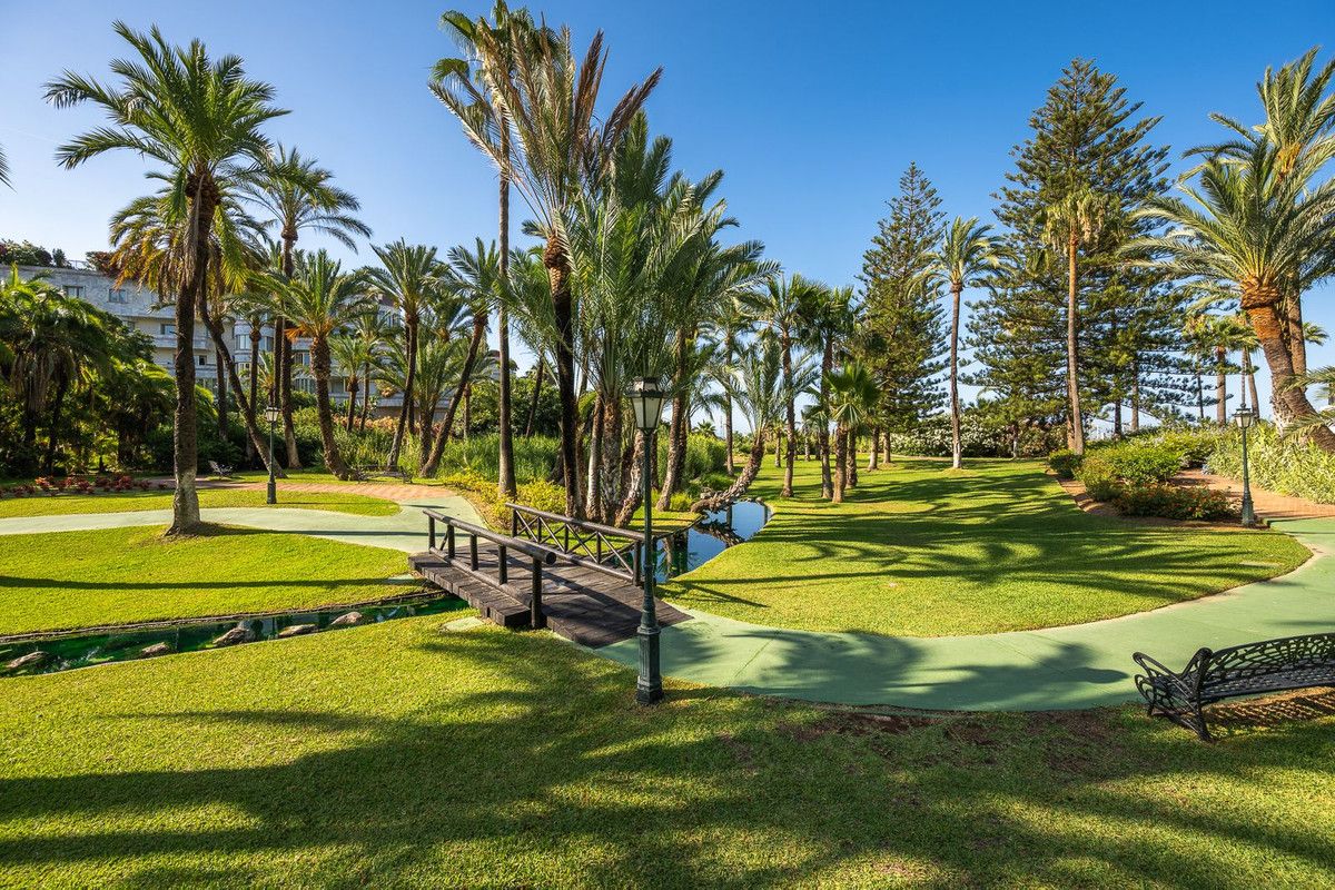 Апартаменты на среднем этаже в Puerto Banús, Puerto Banús, 8/12