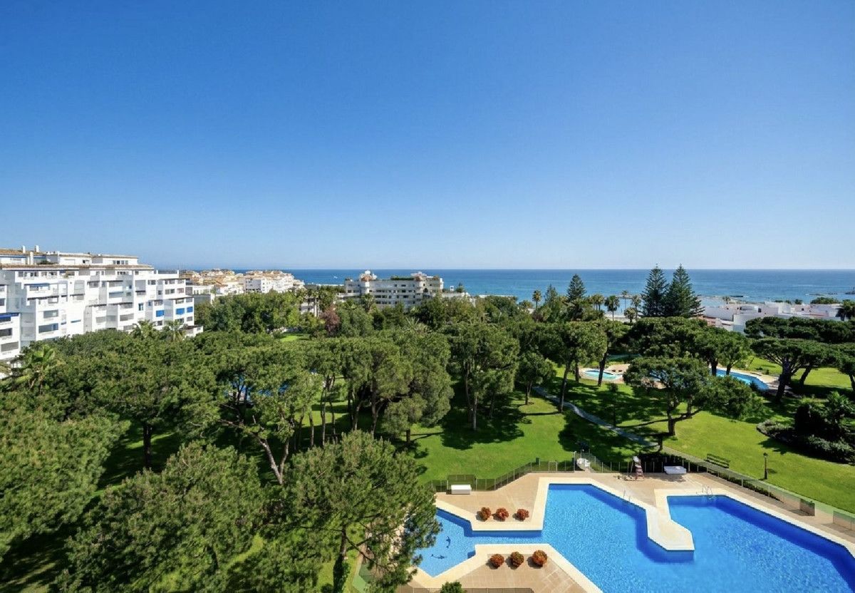 Апартаменты на среднем этаже в Puerto Banús, Puerto Banús, 9/12
