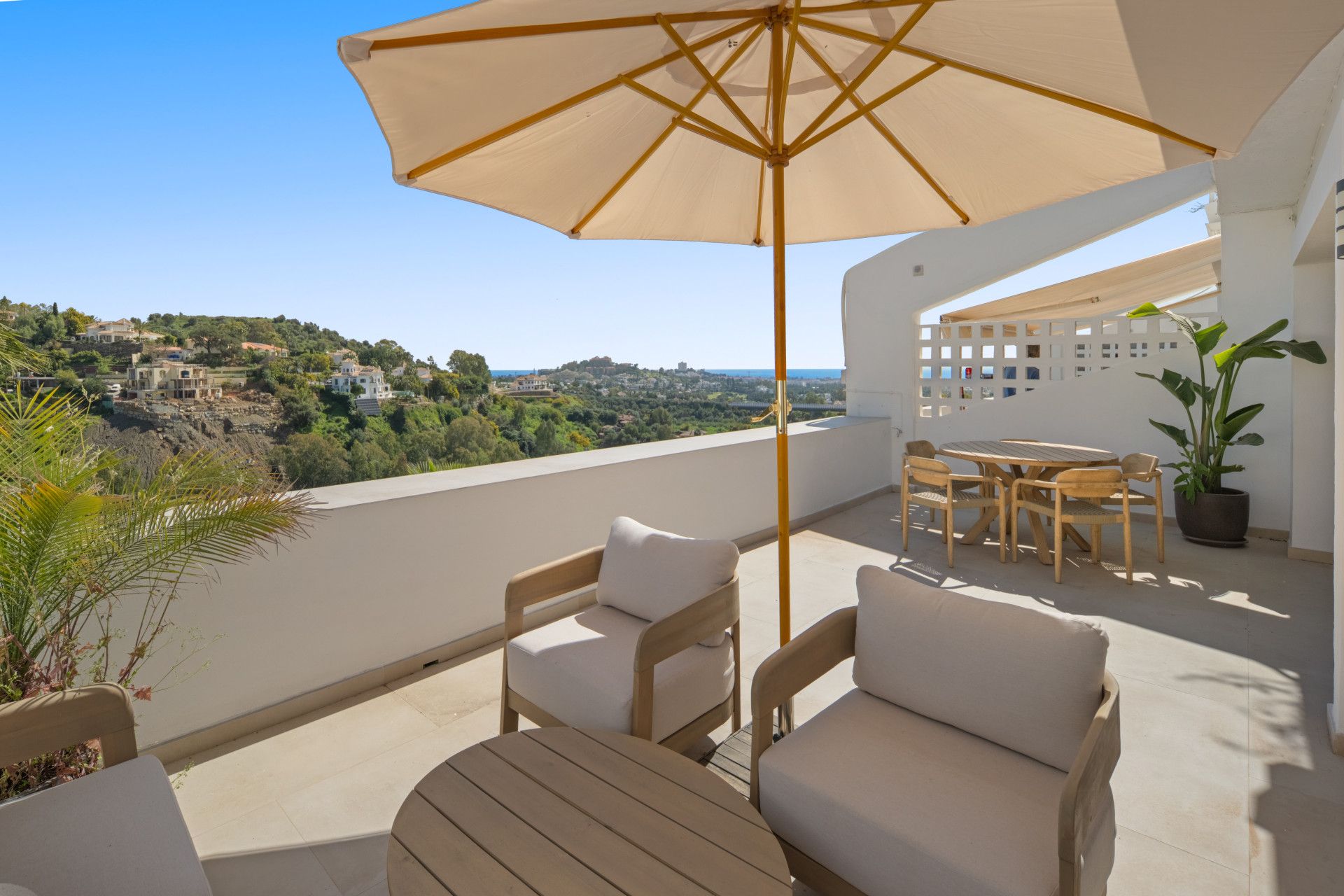 Apartment in Benahavis, La Quinta, Benahavis, 1/12