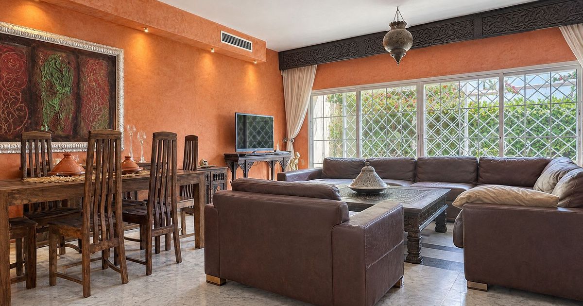 Semi-Detached House in Estepona, Estepona, 7/12