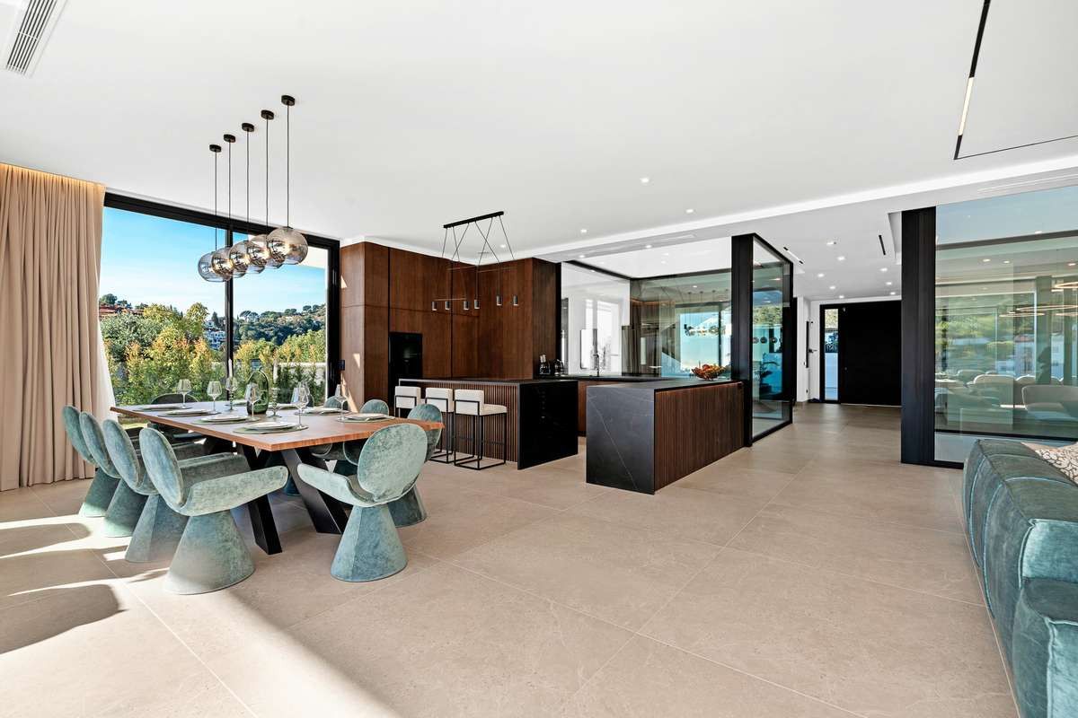 Villa en Benahavis, Benahavis, 6/12