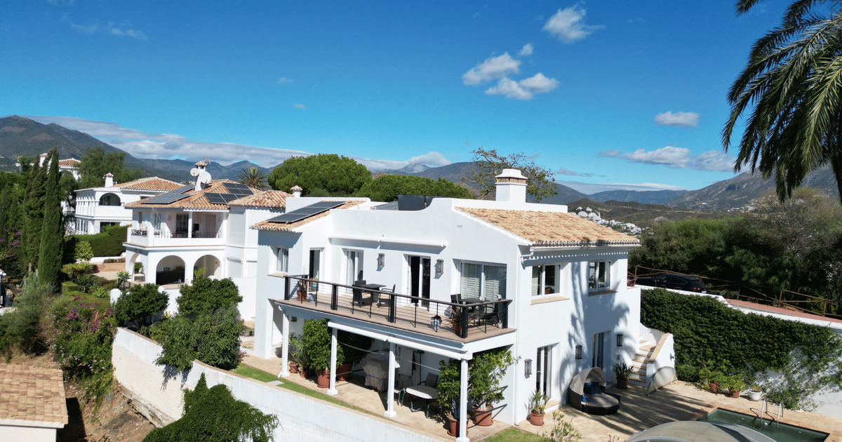 Villa à Nueva Andalucia, Nueva Andalucia, 4/12