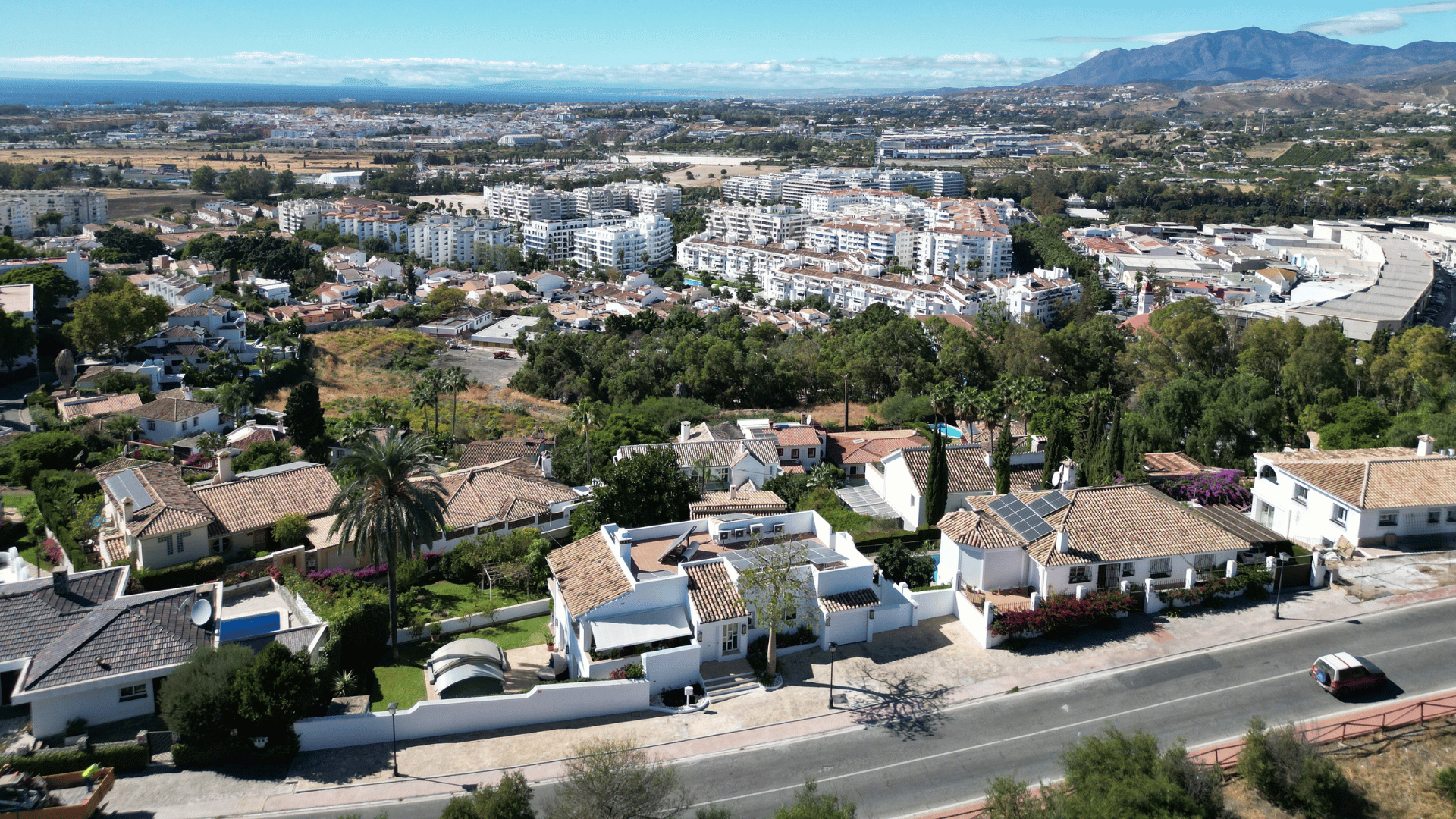 Villa à Nueva Andalucia, Nueva Andalucia, 6/12
