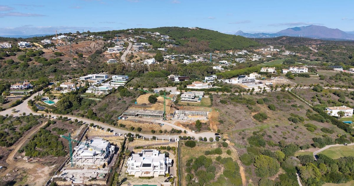 Plot in Sotogrande, Sotogrande, 1/4