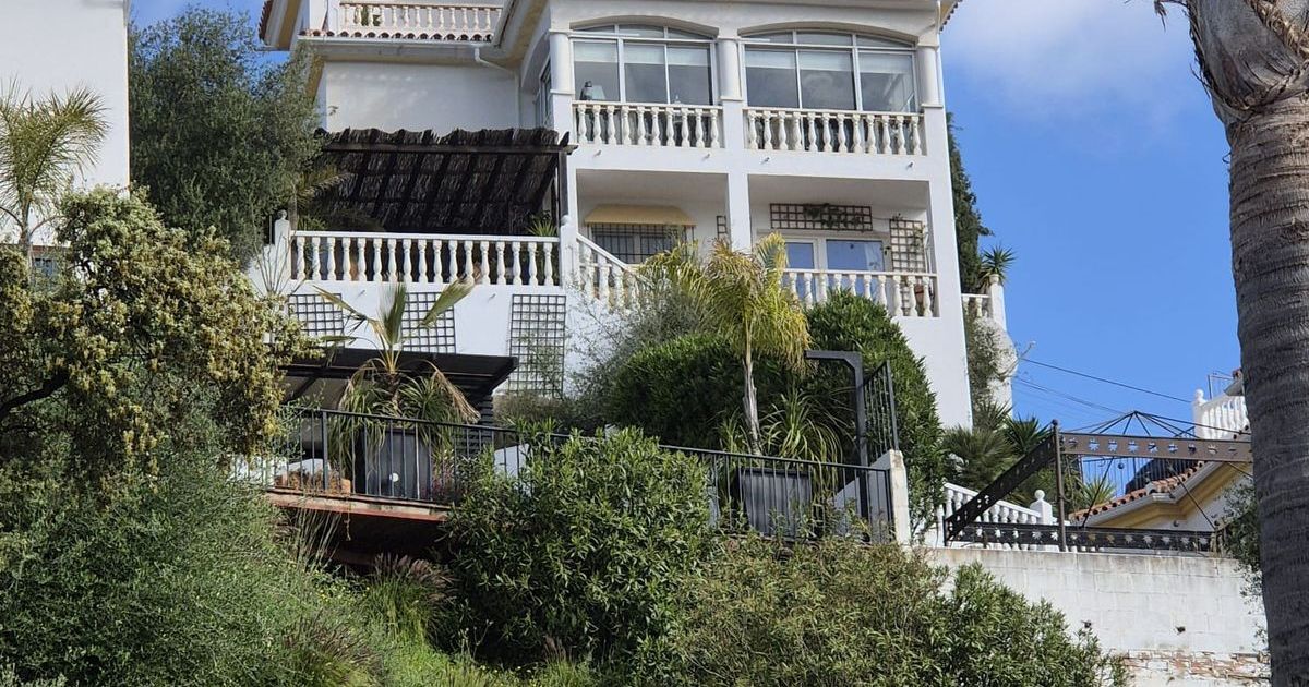 Detached Villa in Monda, Monda, 3/12