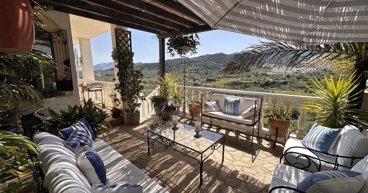 Detached Villa in Monda, Monda, 6/12