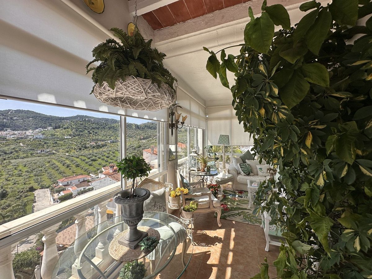 Detached Villa in Monda, Monda, 8/12
