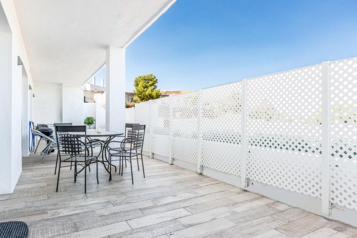 Apartamento de planta media en Nueva Andalucía, Nueva Andalucía, 2/12