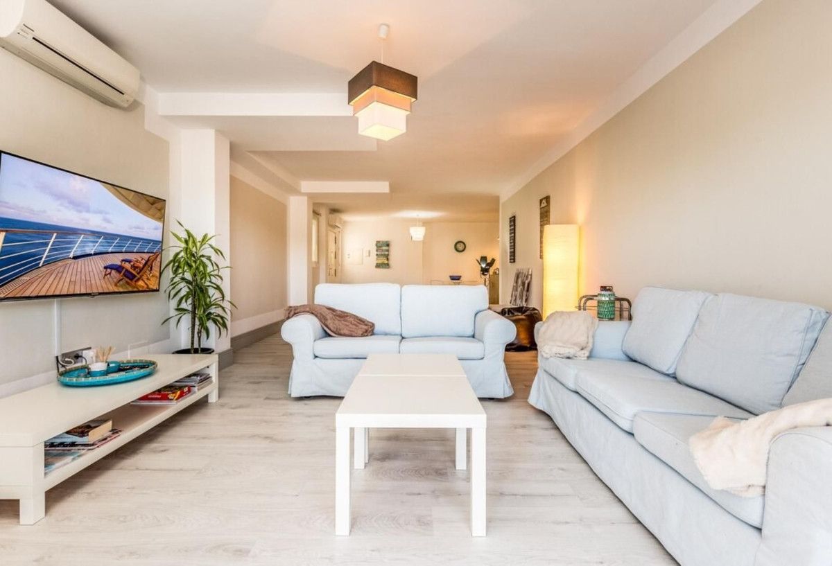 Apartamento de planta media en Nueva Andalucía, Nueva Andalucía, 5/12