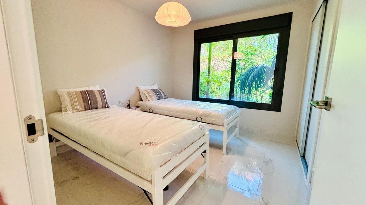 Apartamento en Planta Baja en Casares, Casares, 10/12