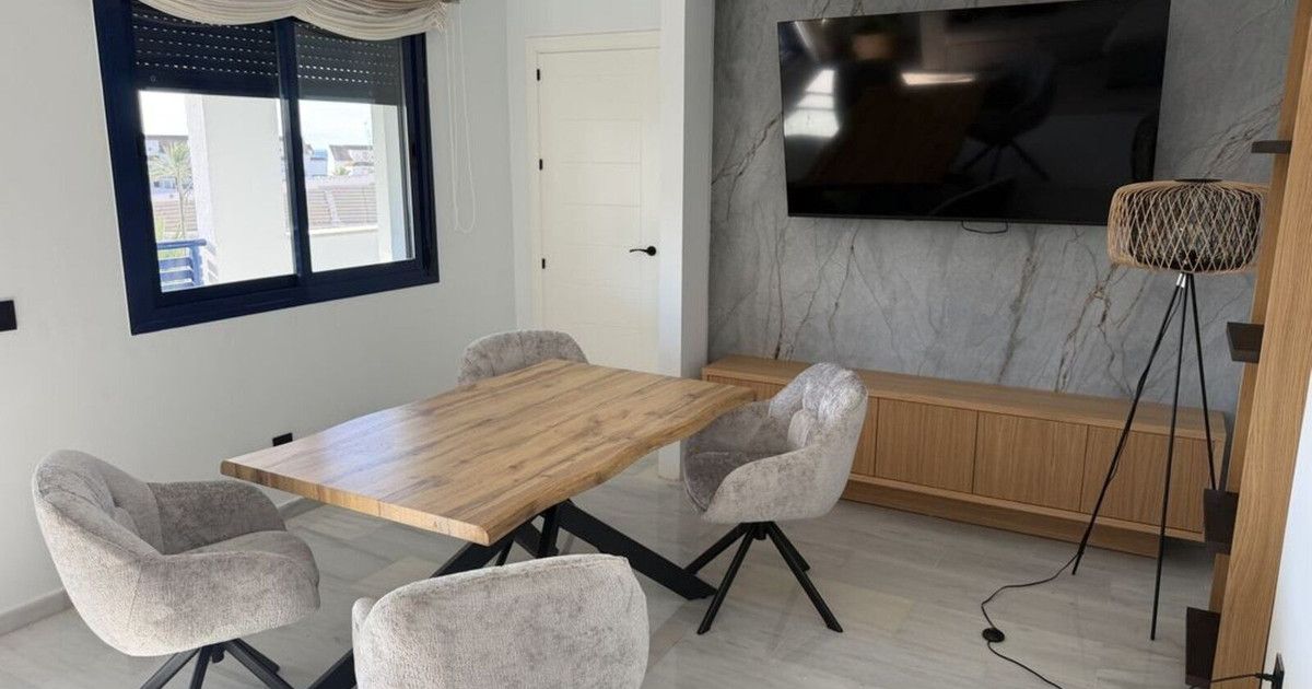 Middle Floor Apartment in Estepona, Estepona, 3/12